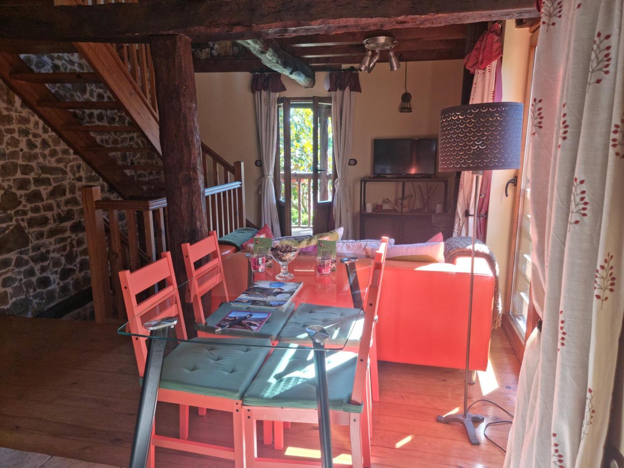 La Casa De Las Chimeneas Tudes Eksteriør billede