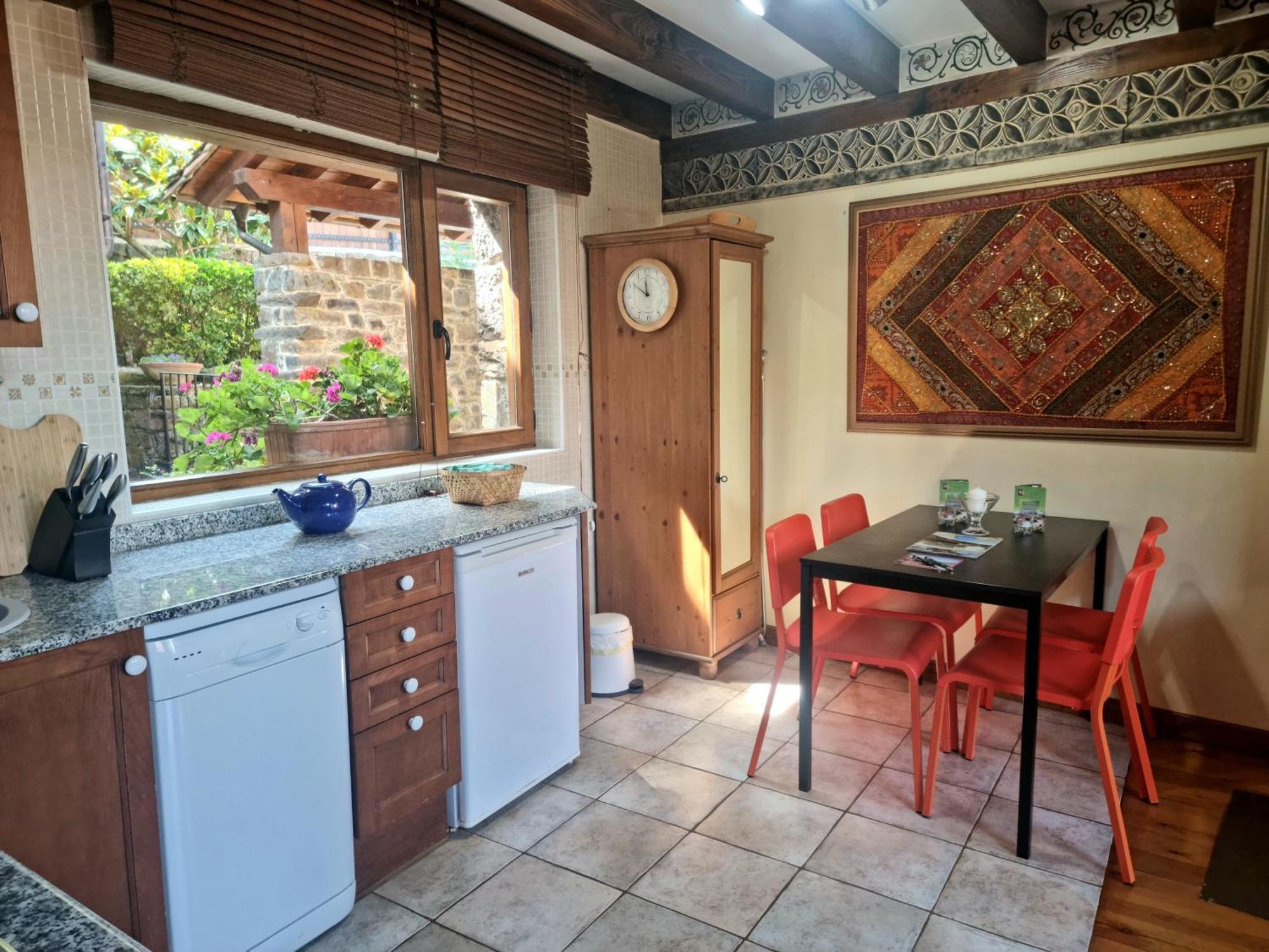 La Casa De Las Chimeneas Tudes Eksteriør billede